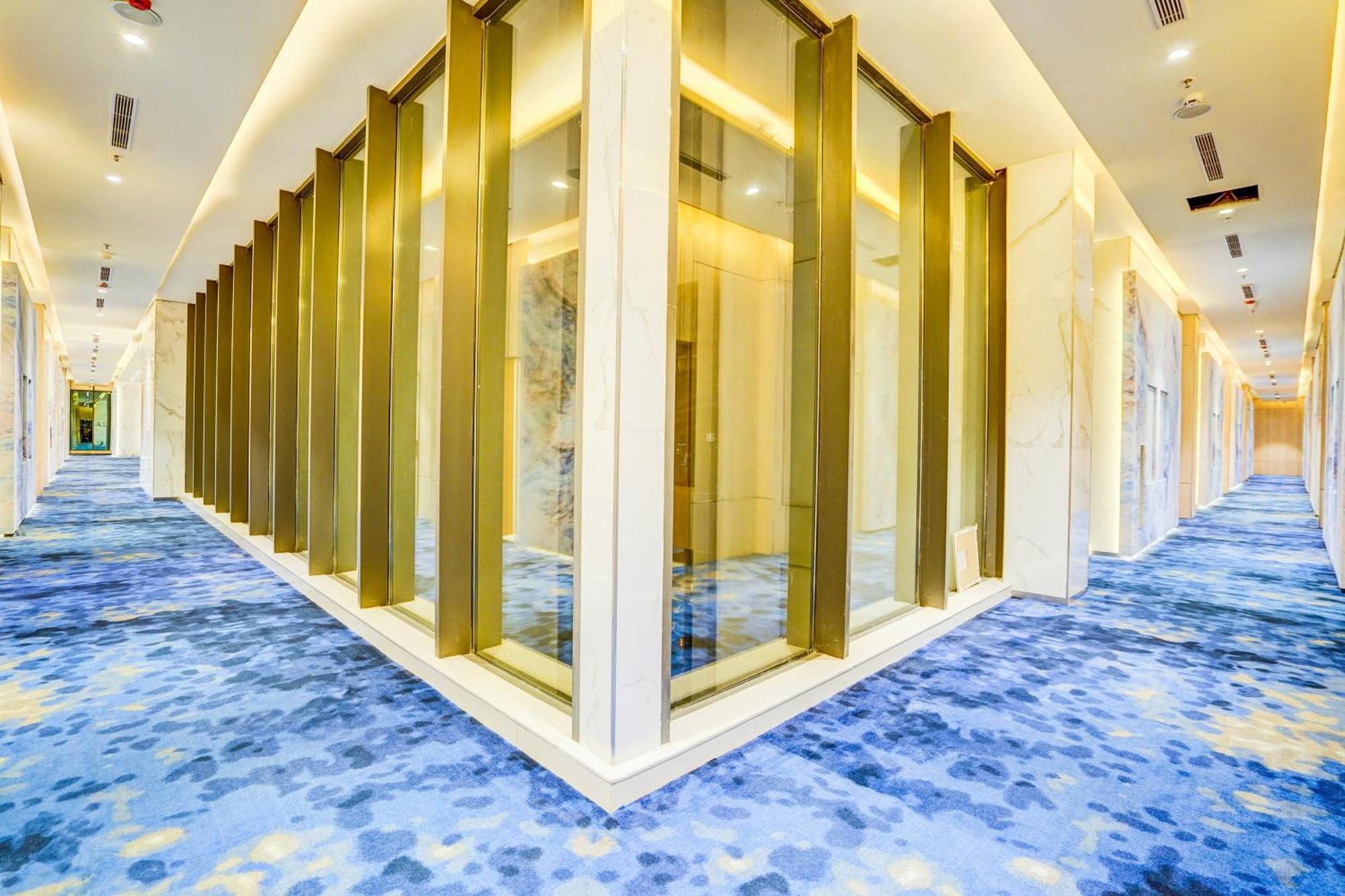Sunday Hotels And Residences Гургаон Экстерьер фото